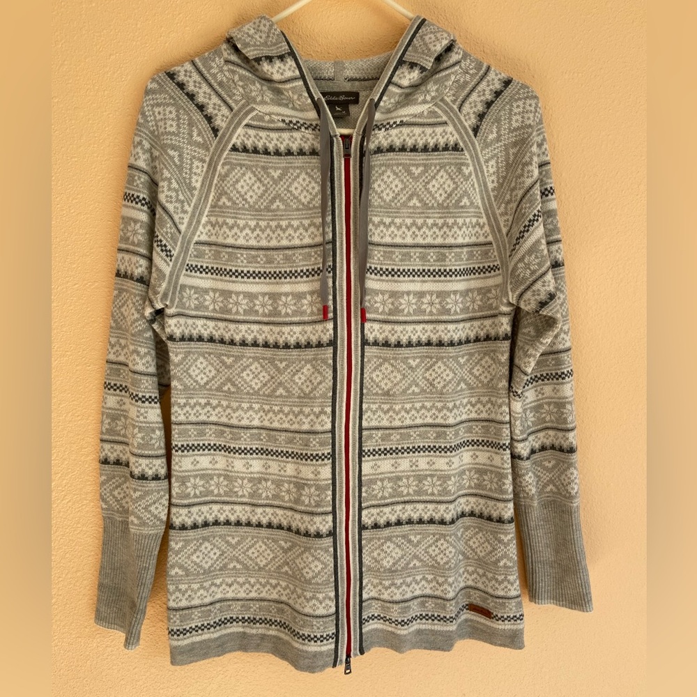 Women’s Eddie Bauer Snowflake Patterned Zip-Up Sweater With Hood, Size Medium